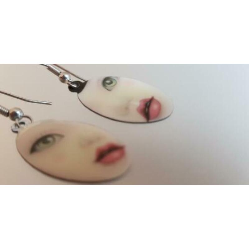Les Marelles Editions oorbellen met gezichtje