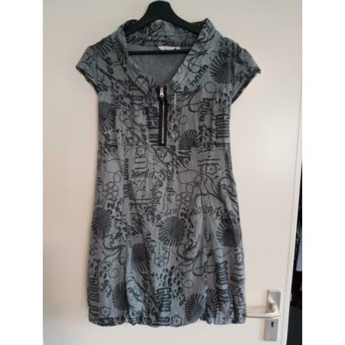 Verschillende nette dames tuniek/blouse
