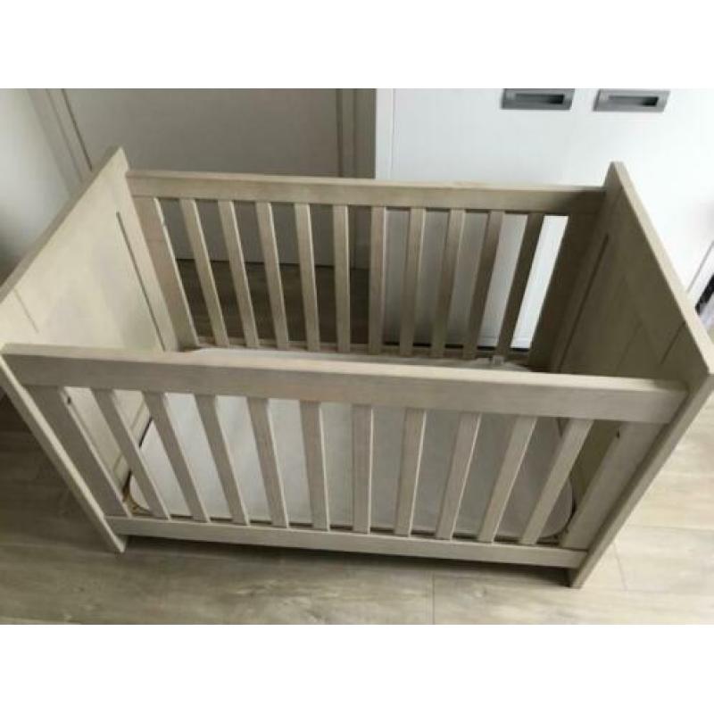 Bopita ledikant sky light grey wash 60x120x85 cm
