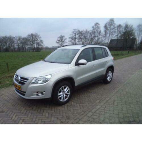 Volkswagen Tiguan 1.4 TSI Comfort&Design PDC V/A TRHAAK