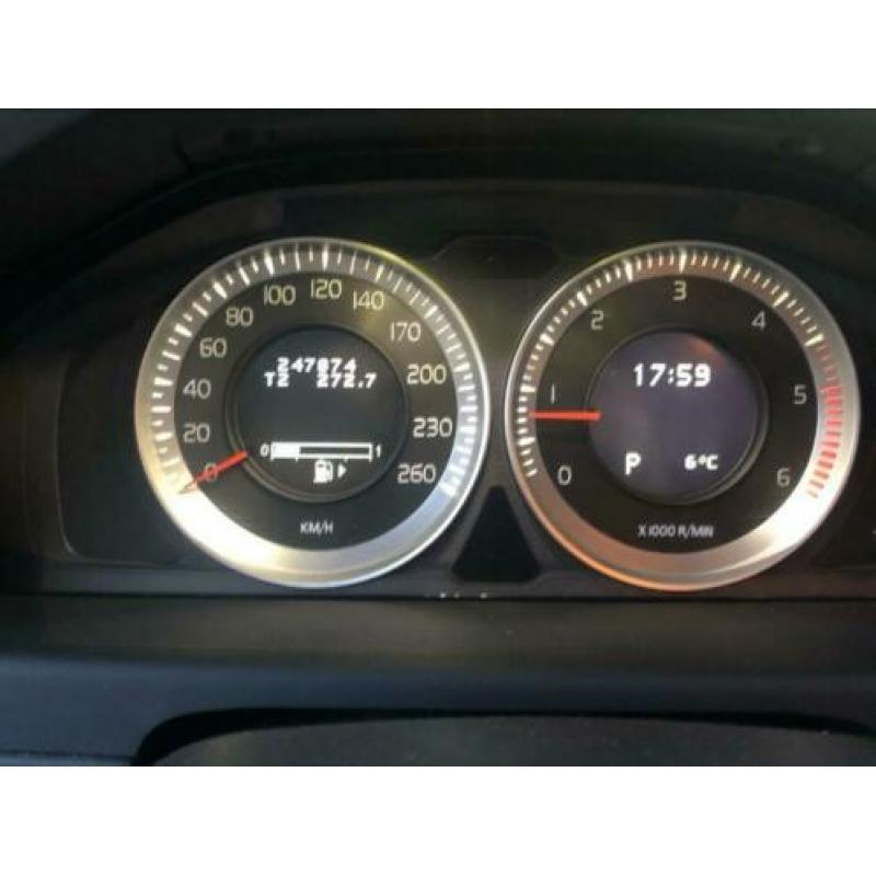 Volvo V70 2.0 D3 Limited Edition | Xenon | Dealer - Onderhou