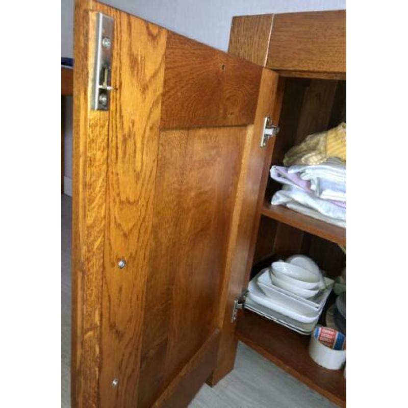 Dressoir van hout