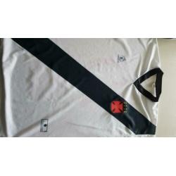 Diverse voetbalshirts