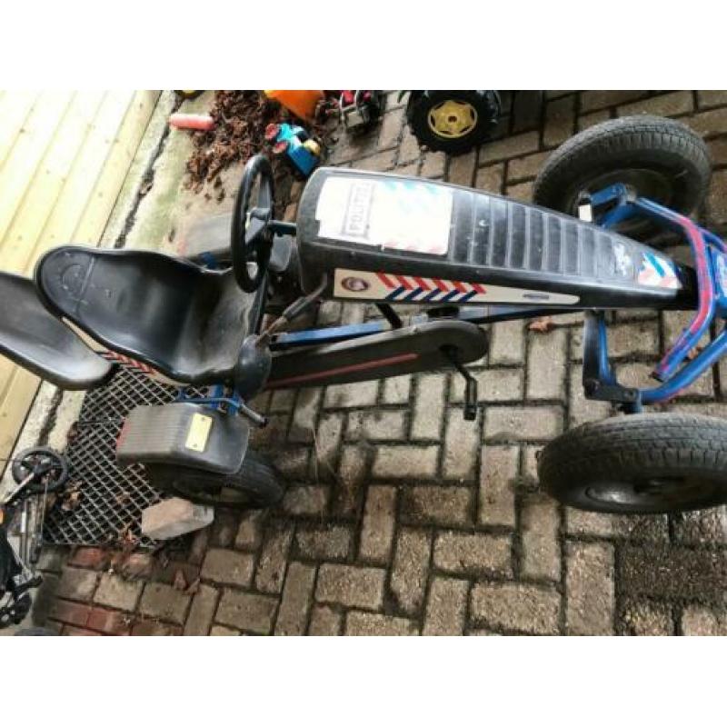 Berg skelter Police eventueel met kiepkar