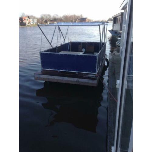 House/ Partyboot te koop