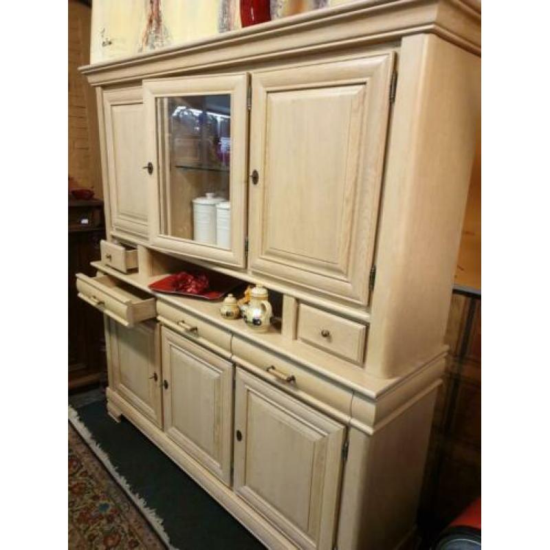 blank eiken wandmeubel