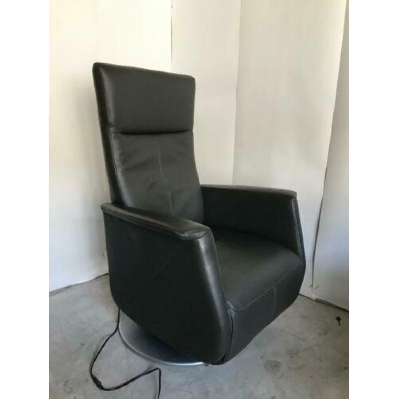 Elektrische Prominent Relax / Sta op stoel van leer