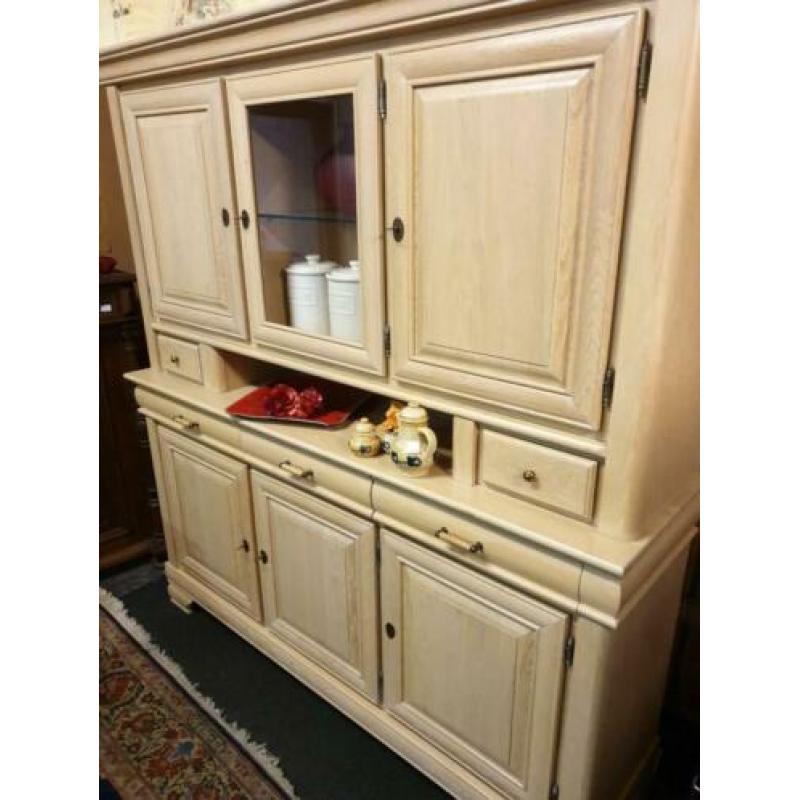 blank eiken wandmeubel