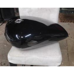 Suzuki Intruder Tank