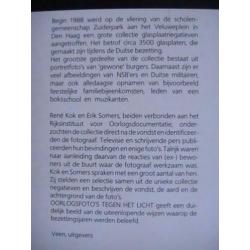boek - Oorlogsfoto's tegen het licht - Rene Kok / Den Haag