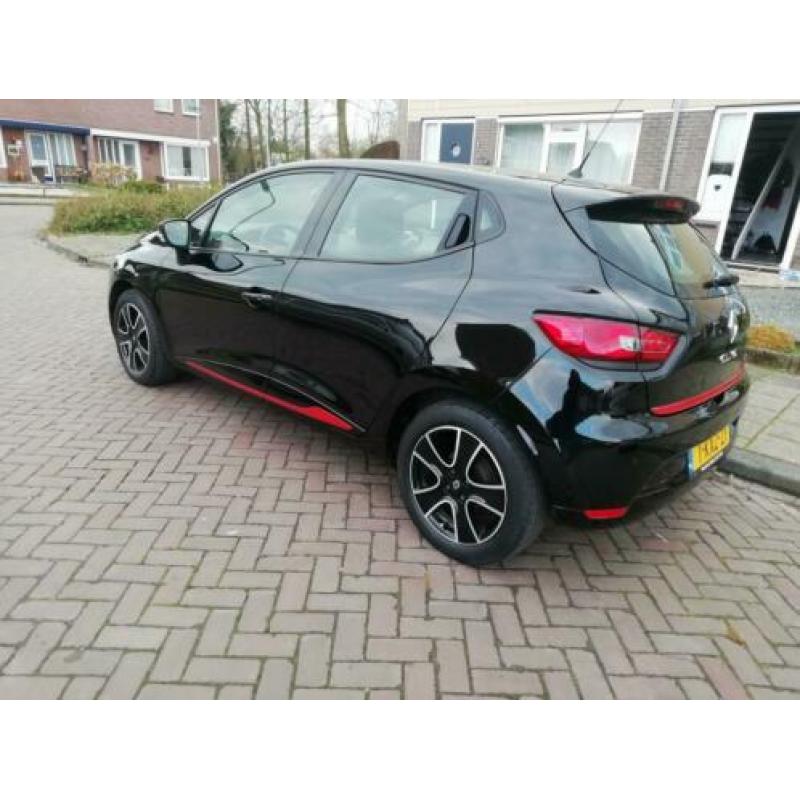 Renault Clio Dynamique 0.9 TCE 66KW 5-DRS 2013 Zwart