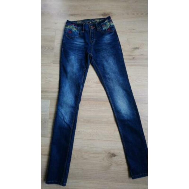 Jeans Dezigual