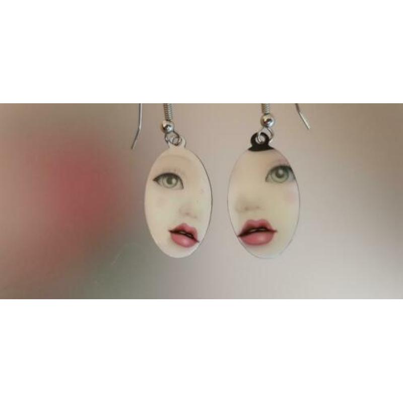 Les Marelles Editions oorbellen met gezichtje