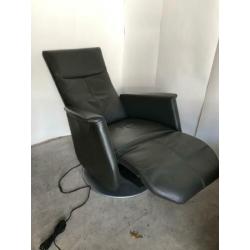Elektrische Prominent Relax / Sta op stoel van leer