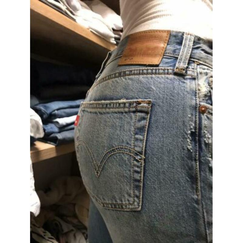 Levi’s jeans maat 28
