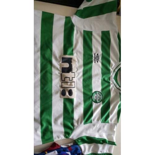 Diverse voetbalshirts