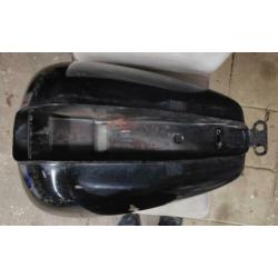 Suzuki Intruder Tank