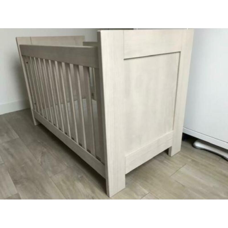 Bopita ledikant sky light grey wash 60x120x85 cm