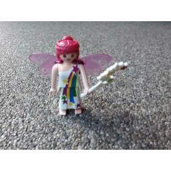 Veel Playmobil setjes/figuurtjes in prima staat.