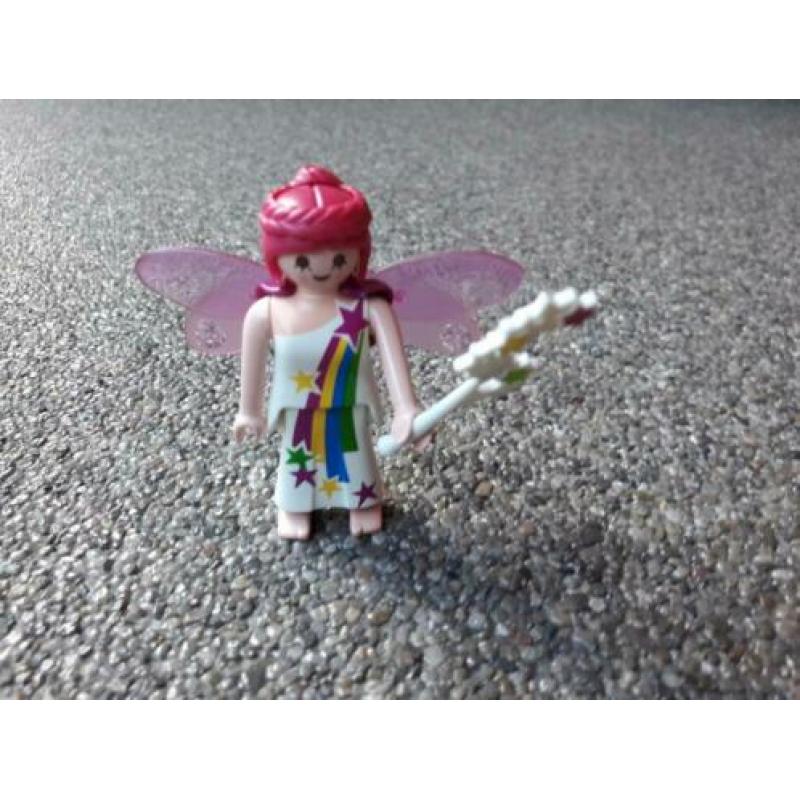 Veel Playmobil setjes/figuurtjes in prima staat.