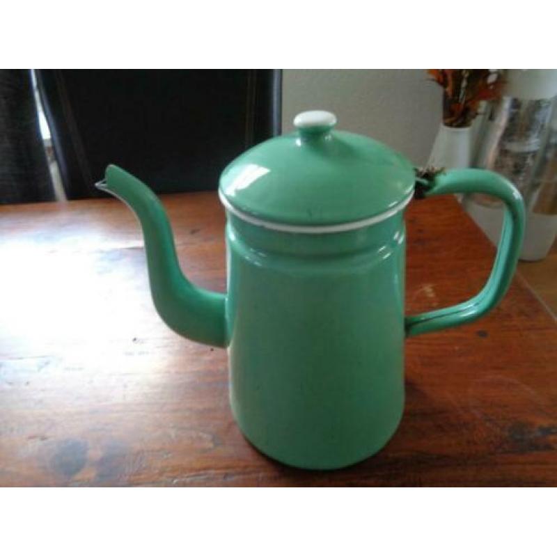 Grote mint groen emaille koffiekan / koffiepot + filter.