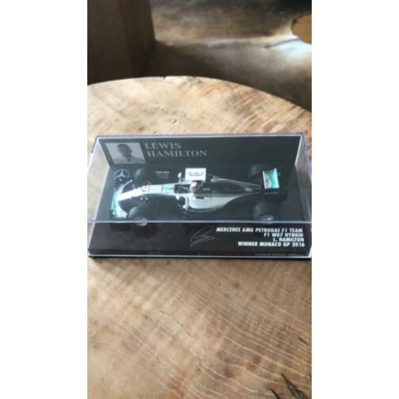 Lewis Hamilton Mercedes W07 Monaco GP 2016 Minichamps 1:43