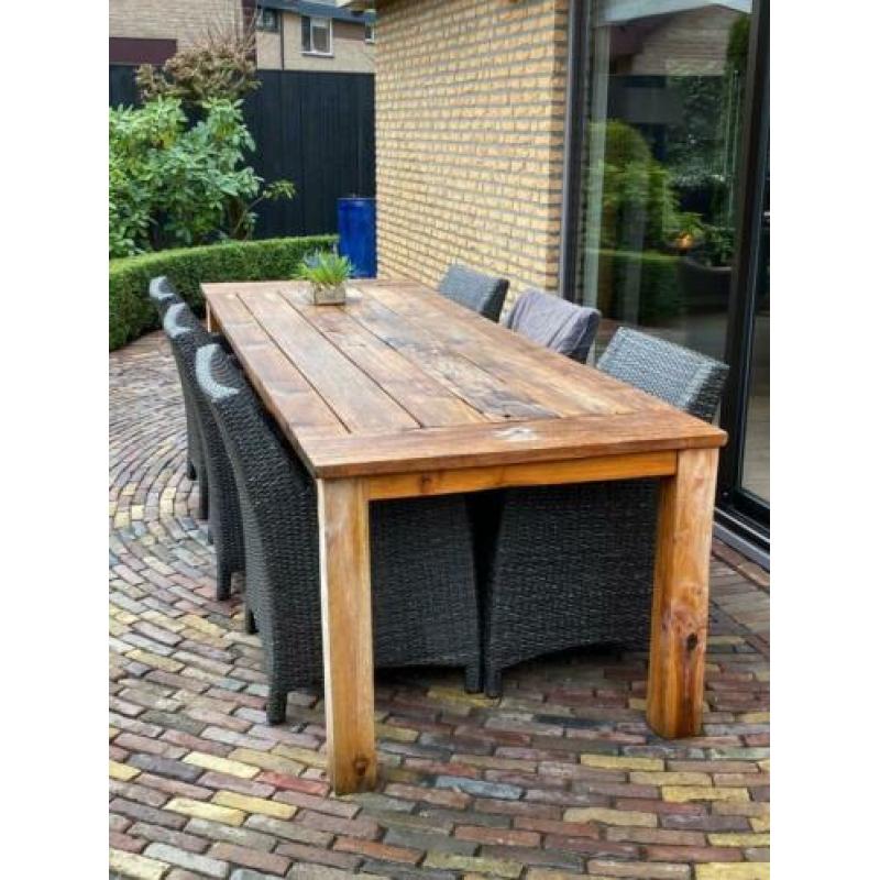 tuinset, teakhouten tafel (3m) met wicker stoelen