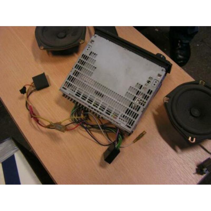 Auto radio