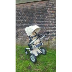 kinderwagen Joolz Day met zonneparaplu en maxicosi
