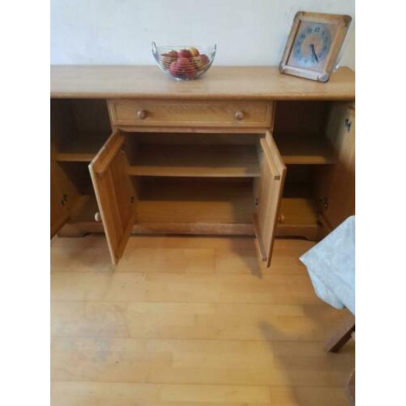 mooie tv hoek tvkast plus zelfde stijl dressoir met spiegel