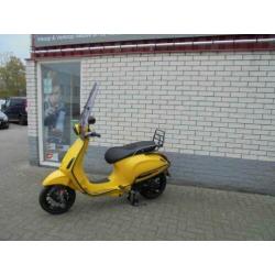 AKTIE! nieuwe VESPA SPRINT S MAT GEEL SNOR 25KM BJ2019