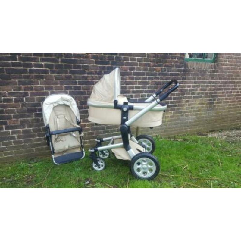 kinderwagen Joolz Day met zonneparaplu en maxicosi