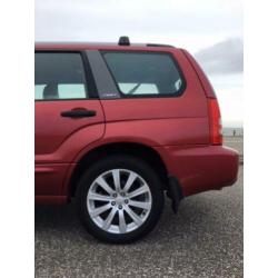 Subaru forester 2.0 XT AWD | airco | schuifdak / L.M velg