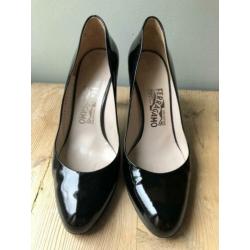 Ferragamo EU maat 38 model Nene lakleer