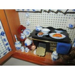 miniatuur kast vintage poppenhuis winkeltje keuken in kast
