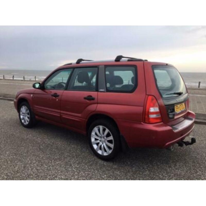 Subaru forester 2.0 XT AWD | airco | schuifdak / L.M velg