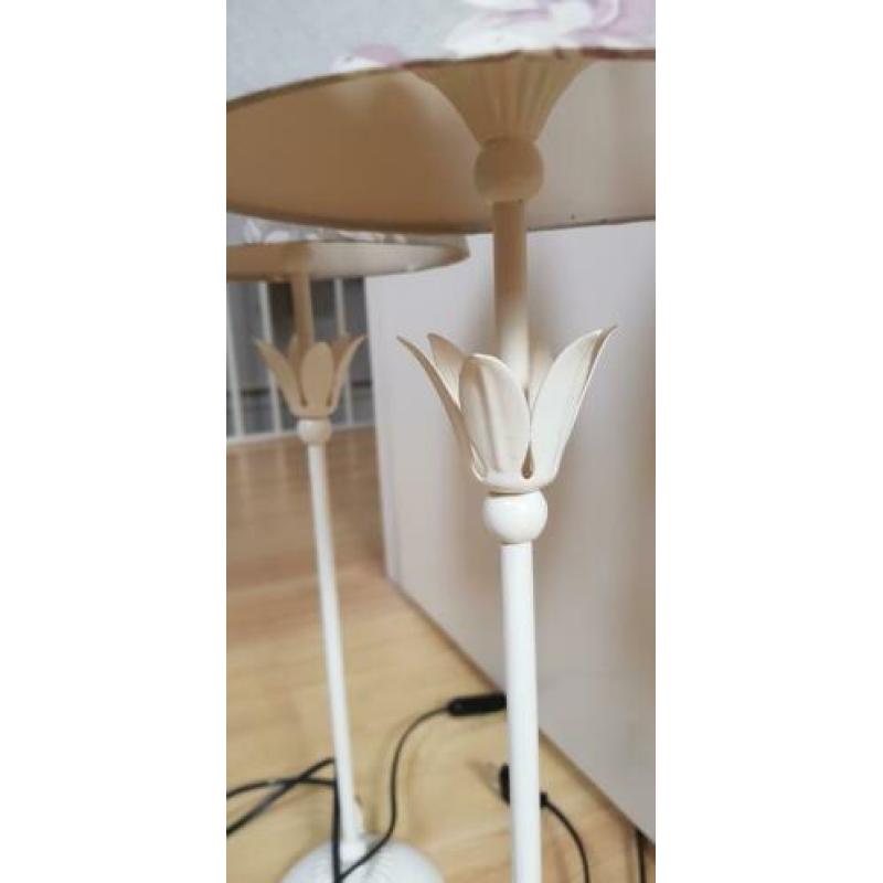 2 mooie brocante lampen