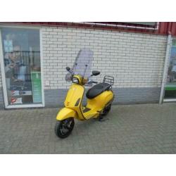 AKTIE! nieuwe VESPA SPRINT S MAT GEEL SNOR 25KM BJ2019