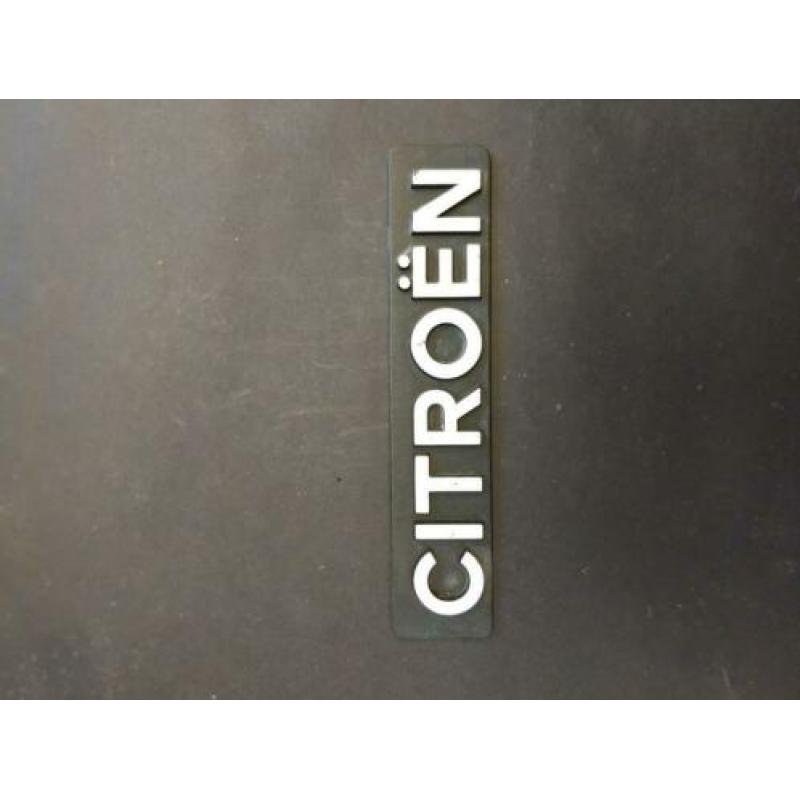 Vintage auto emblemen/stuk