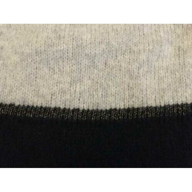 Super mooie gebreide trui donkerblauw met grijs mt S