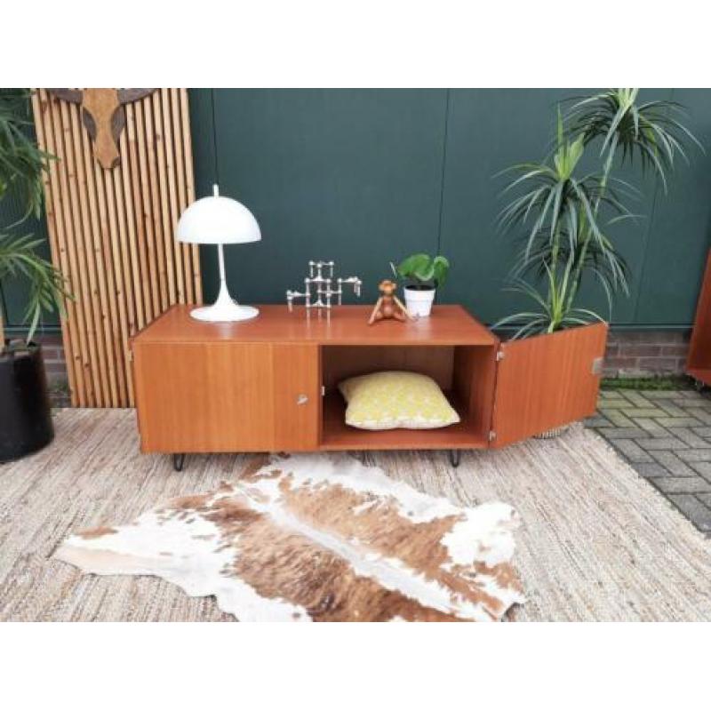 Vintage tv meubel Deens design lowboard dressoir kast jr 70