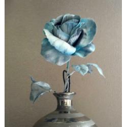 lange kunst roos in wit / turkoois / grijs kleur - 60cm