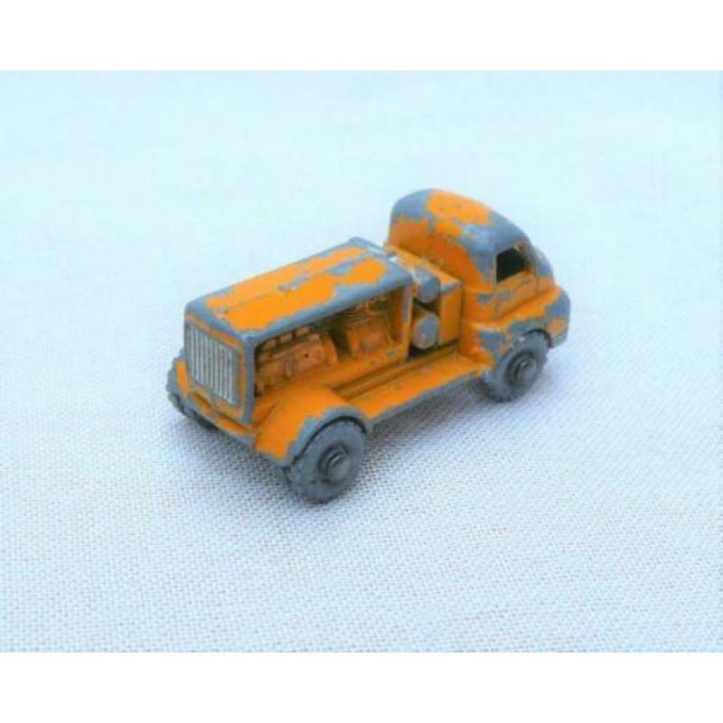 Bedford s type compressor truck. Matchbox 28a (1956 - 1958).