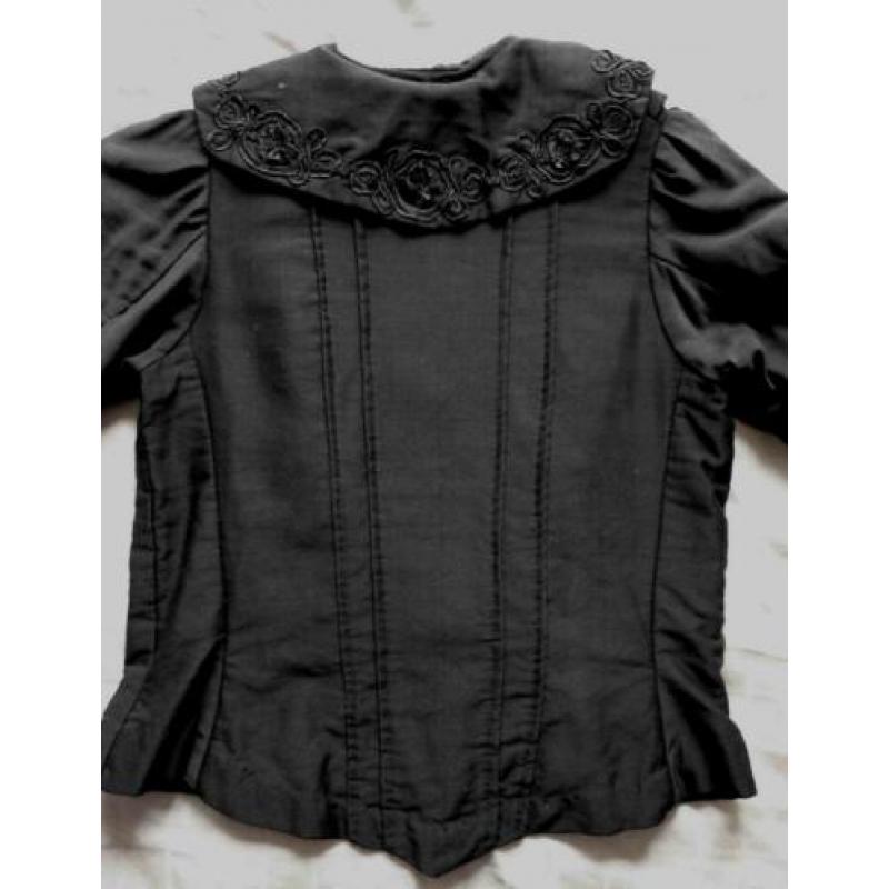 Prachtige antieke bodice met mooie borduursels M 38
