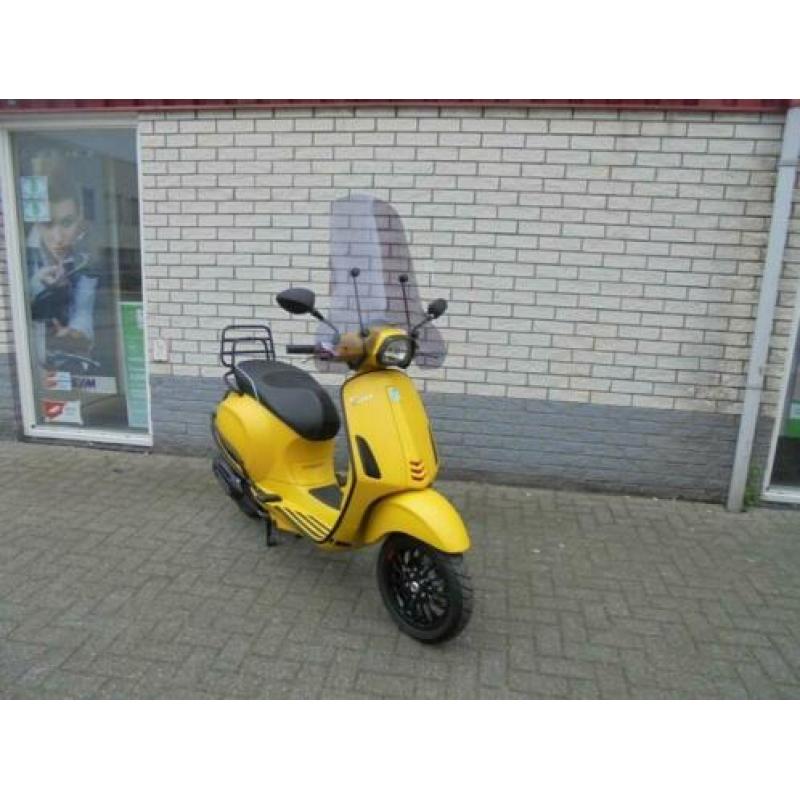 AKTIE! nieuwe VESPA SPRINT S MAT GEEL SNOR 25KM BJ2019