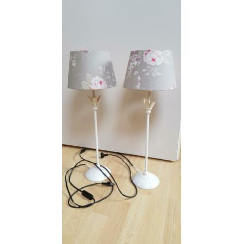 2 mooie brocante lampen