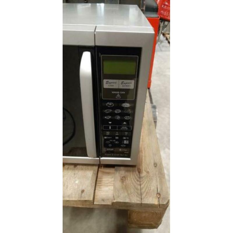 Sharp combimagnetron,