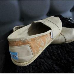 TOMS heren maat 41 ***