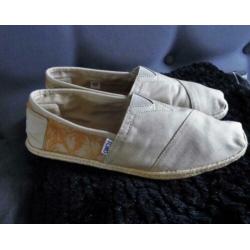 TOMS heren maat 41 ***