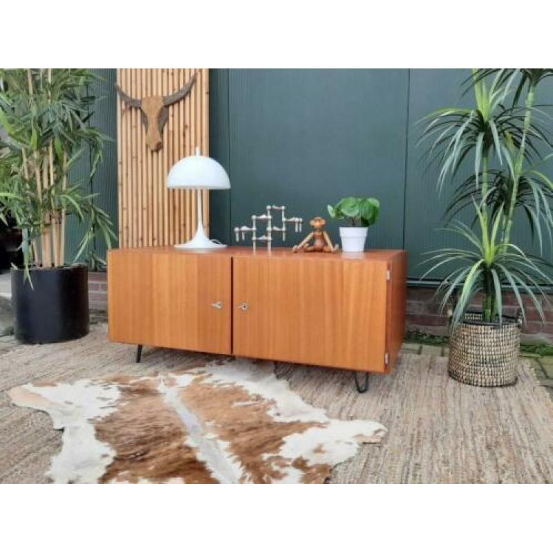 Vintage tv meubel Deens design lowboard dressoir kast jr 70